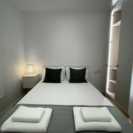 Apartamento Nuevo Centrico Frente Al Mar En Palamós Kültér fotó