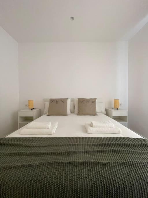 Apartamento Nuevo Centrico Frente Al Mar En Palamós Kültér fotó